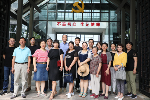 810ffd913e27feac3b7aa78234b912af.jpg