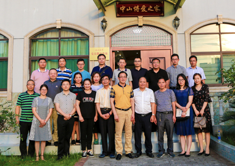 a9a9b48843cee025199974c75b124c29.jpg a9a9b48843cee025199974c75b124c29.jpg