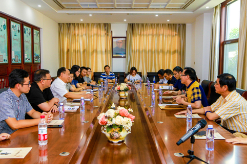 b44fa539881e9cddabea1da6a40ddf3b.jpg b44fa539881e9cddabea1da6a40ddf3b.jpg