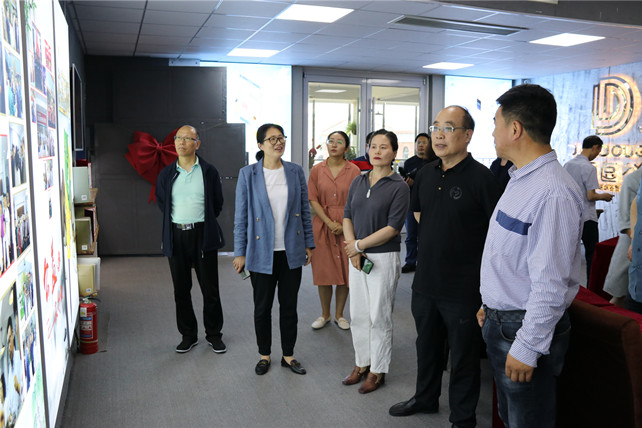 dec84b92bf4d4ca57d5285b878bcbe91.jpg dec84b92bf4d4ca57d5285b878bcbe91.jpg