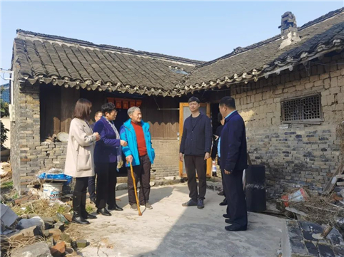 deb982fe93383abc19dc8e01264ced21.jpg deb982fe93383abc19dc8e01264ced21.jpg