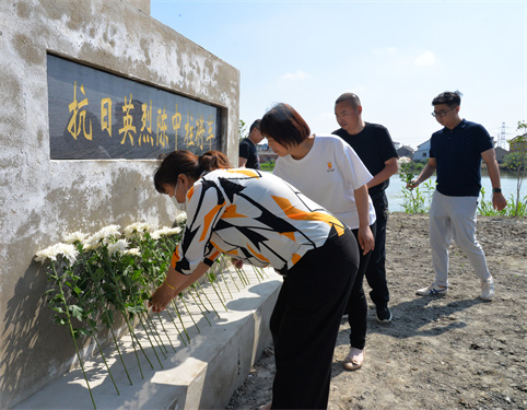 37c95b559ff31b78a413ef675784f532.jpg 37c95b559ff31b78a413ef675784f532.jpg