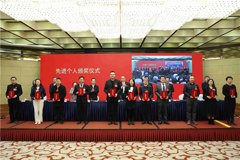 c812b2e2060704ed00461a6cc590ffd2.jpg