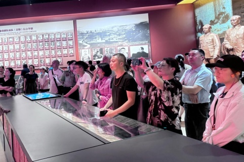 2e199b6608ed02d9ea6d5b2a0a433cb9.jpg 2e199b6608ed02d9ea6d5b2a0a433cb9.jpg