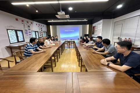 42db16ee2c39bdc1501f692acb7bec95.jpg 42db16ee2c39bdc1501f692acb7bec95.jpg