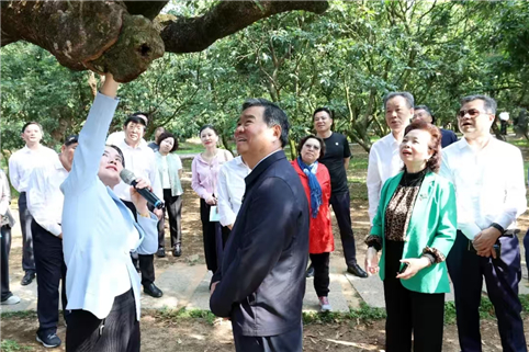 a962e9afc3d61913f66b238db49619f8.jpg a962e9afc3d61913f66b238db49619f8.jpg