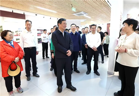 c1f45c02df75ccad297b96db42d98452.jpg c1f45c02df75ccad297b96db42d98452.jpg