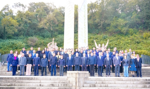 6ca0e541d119be10782c0d3d5b061e83.jpg 6ca0e541d119be10782c0d3d5b061e83.jpg