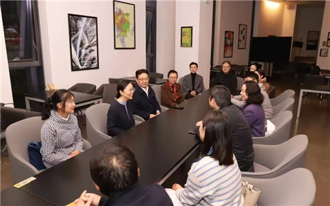 b08cf7747299559c1bb747df0bd95df0.jpg b08cf7747299559c1bb747df0bd95df0.jpg