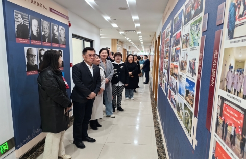 b7656a073784f6774113ee81d25f18c3.jpg b7656a073784f6774113ee81d25f18c3.jpg