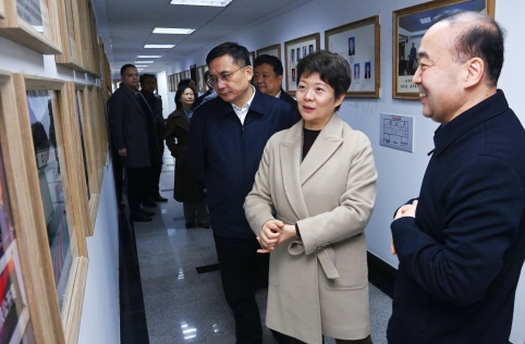 9d143d88053003b075a4477832606bca.jpg 9d143d88053003b075a4477832606bca.jpg