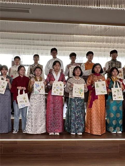 aac1dda9c153e5a6404768cdb5376601.jpg aac1dda9c153e5a6404768cdb5376601.jpg