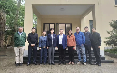 8fe2c77692167a53ac1d65c95569d04b.jpg 8fe2c77692167a53ac1d65c95569d04b.jpg