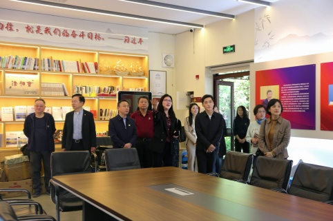 8dba9e8dc5d268631a1117fce7b1b35e.jpg 8dba9e8dc5d268631a1117fce7b1b35e.jpg